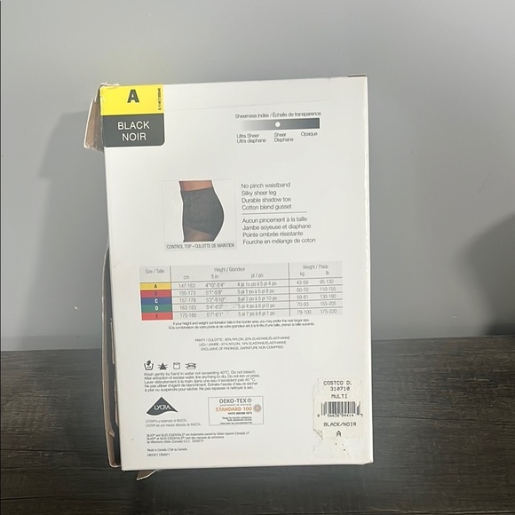 Essentials Black Seamless Socks - Picture 2 of 4